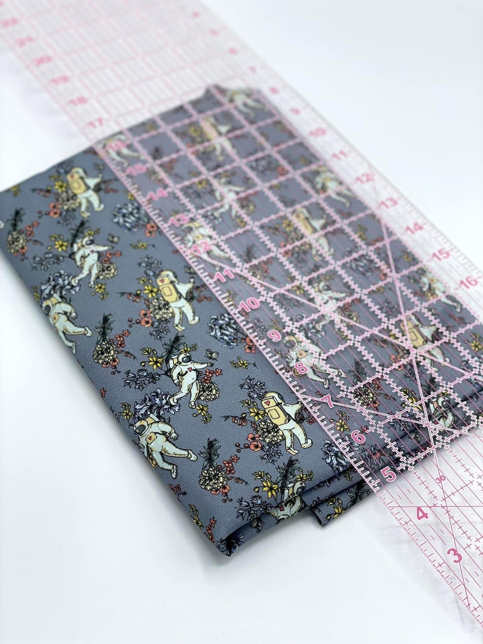 Astronauts Small Scale