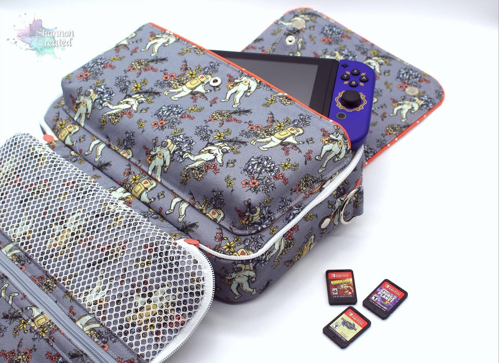 Astronauts Small Scale